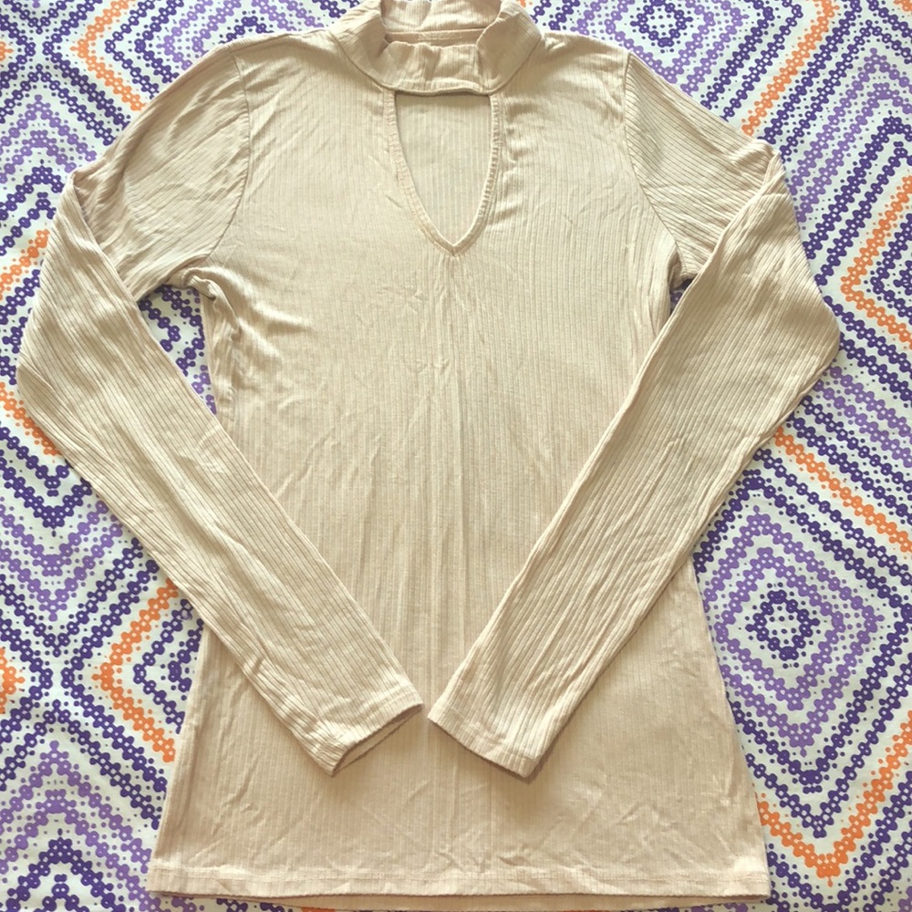Hollister - Light Peach Long Sleeve Top